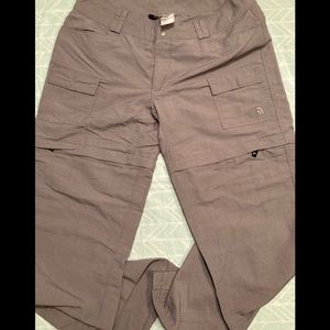 The North Face Size 10 womens Gray 100% Nylon Convertible Cargo Pants